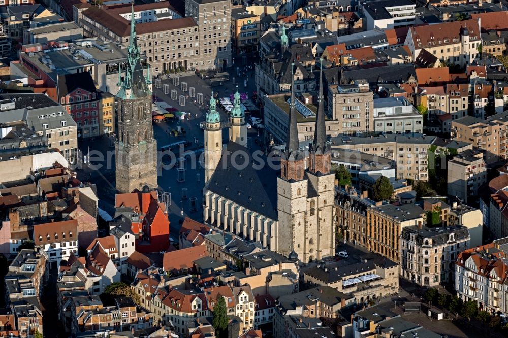 Halle (Saale) from above - Church building in Marktkirche Unser lieben Frauen Old Town- center of downtown in the district Mitte in Halle (Saale) in the state Saxony-Anhalt