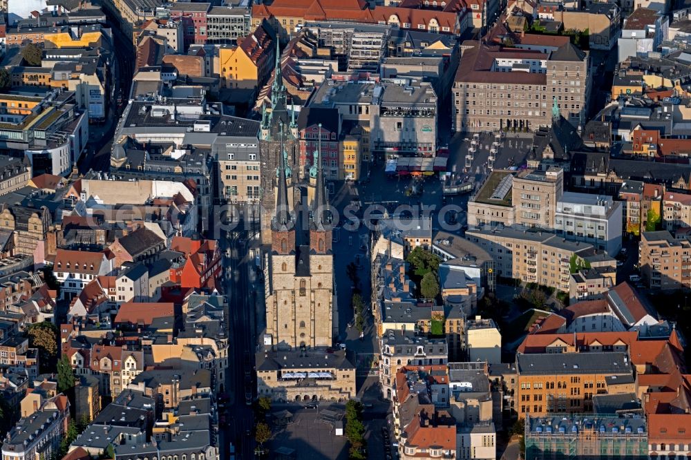 Halle (Saale) from the bird's eye view: Church building in Marktkirche Unser lieben Frauen Old Town- center of downtown in the district Mitte in Halle (Saale) in the state Saxony-Anhalt