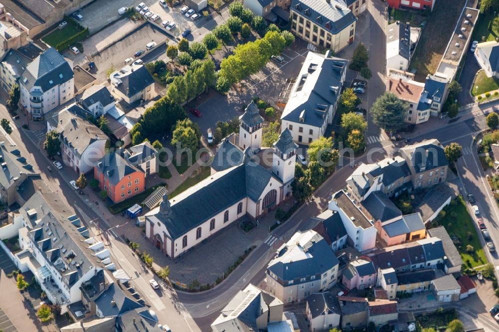 Mertert from above - Church building of St. Martin in Mertert in Grevenmacher, Luxembourg