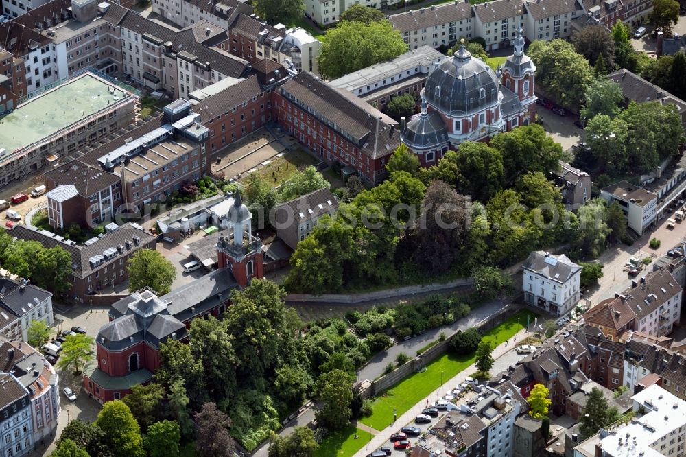 Aerial photograph Aachen - Church building St. Michael and St. Johann Baptist on Michaelsbergstrasse and Abteiplatz in the district Mitte in Aachen in the state North Rhine-Westphalia, Germany