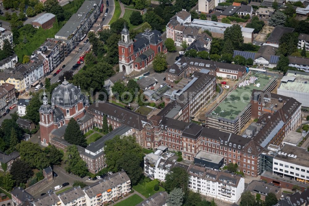 Aerial image Aachen - Church building St. Michael and St. Johann Baptist on Michaelsbergstrasse and Abteiplatz in the district Mitte in Aachen in the state North Rhine-Westphalia, Germany