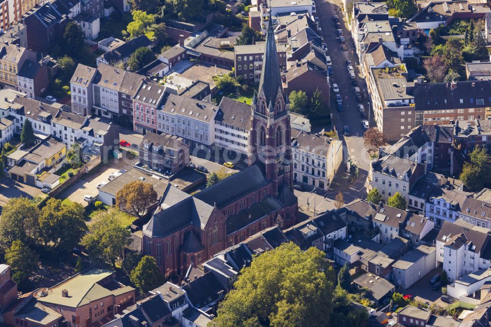 Mönchengladbach from above - Church building of St. Maria Rosenkranz on Eickener Strasse in Moenchengladbach in the state of North Rhine-Westphalia, Germany