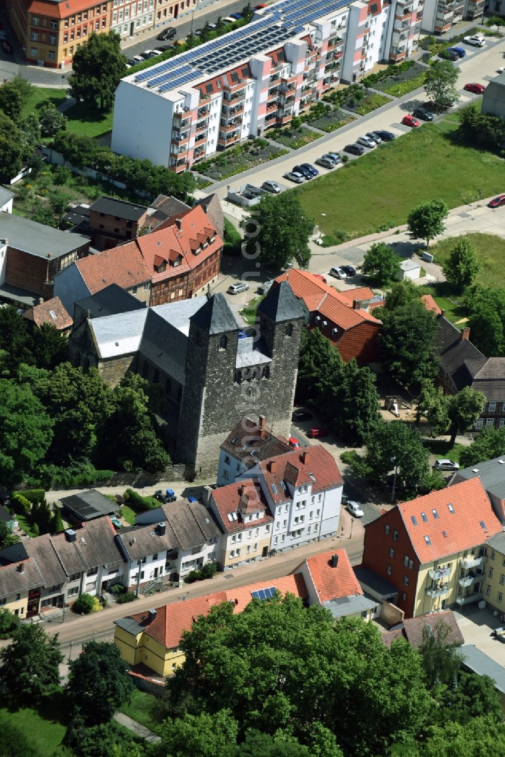 Aerial image Halberstadt - Church building St. Moritzkirche am Moritzplan in Halberstadt in the state Saxony-Anhalt