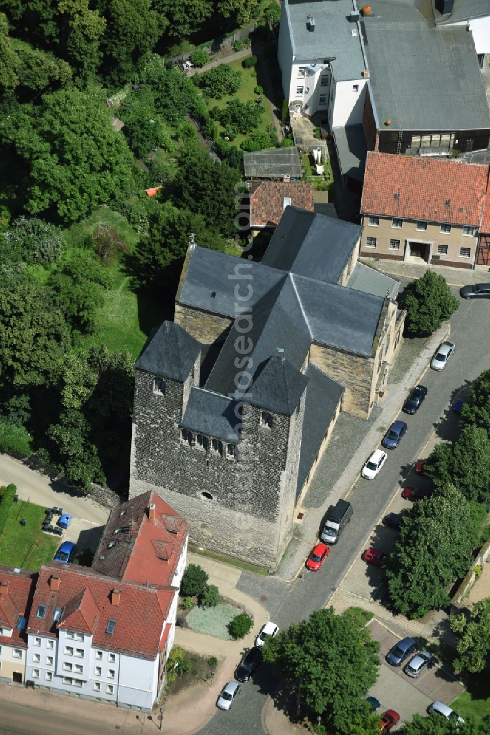 Halberstadt from the bird's eye view: Church building St. Moritzkirche am Moritzplan in Halberstadt in the state Saxony-Anhalt