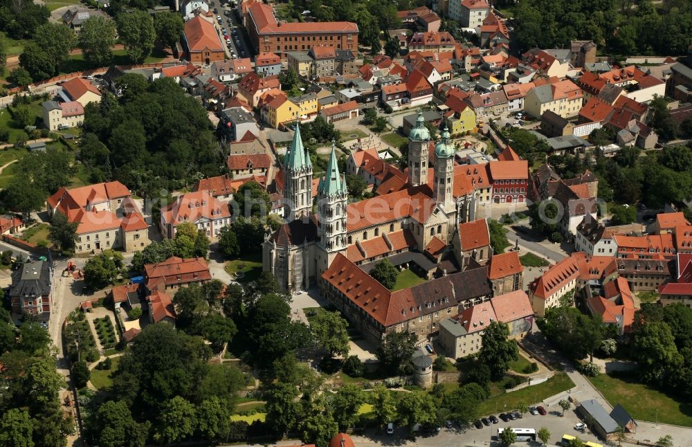 Naumburg (Saale) from the bird's eye view: Church building of the cathedral of Naumburger Dom on Domplatz in Naumburg (Saale) in the state Saxony-Anhalt, Germany