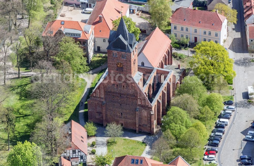 Aerial photograph Gardelegen - Church building Nicolai in Gardelegen in the state Saxony-Anhalt