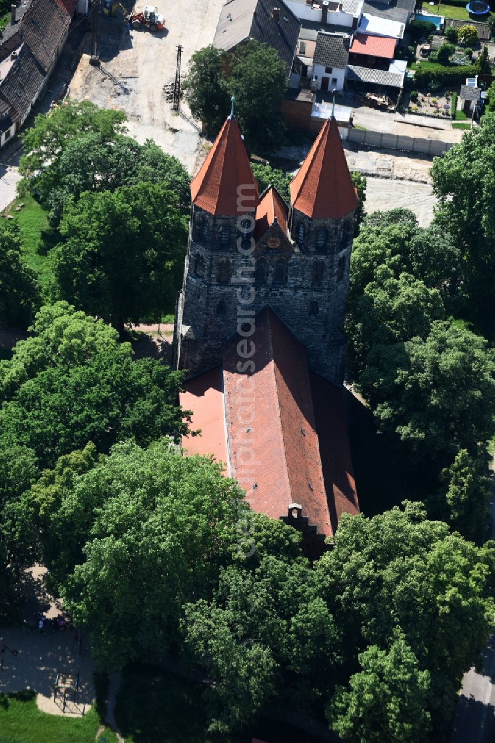 Aerial photograph Aken - Church building St. Nikolai Kirche in Aken in the state Saxony-Anhalt