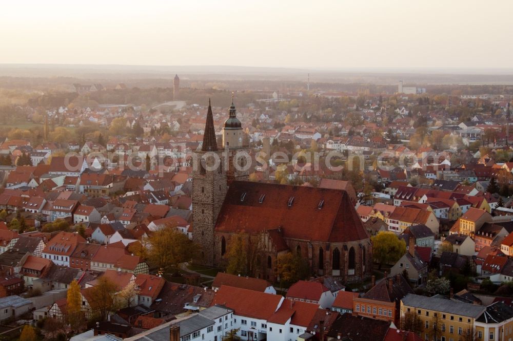 Jüterbog from the bird's eye view: Church building of the Nikolai-church in Old Town- center of downtown in Jueterbog in the state Brandenburg