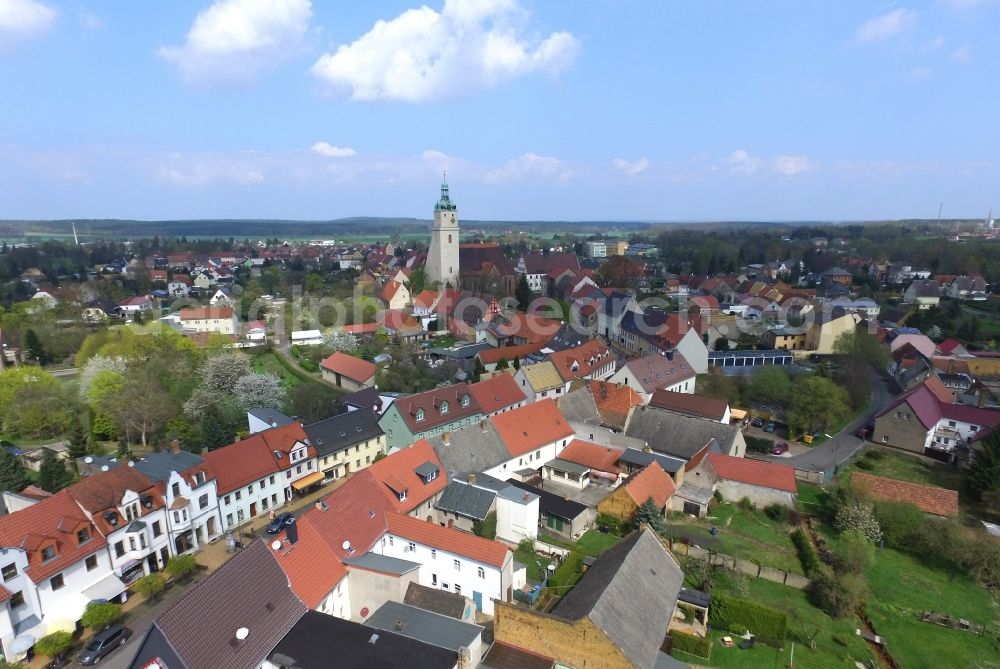 Aerial photograph Bad Schmiedeberg - Church building Nikolaikirche on Kirchplatz in Bad Schmiedeberg in the state Saxony-Anhalt, Germany