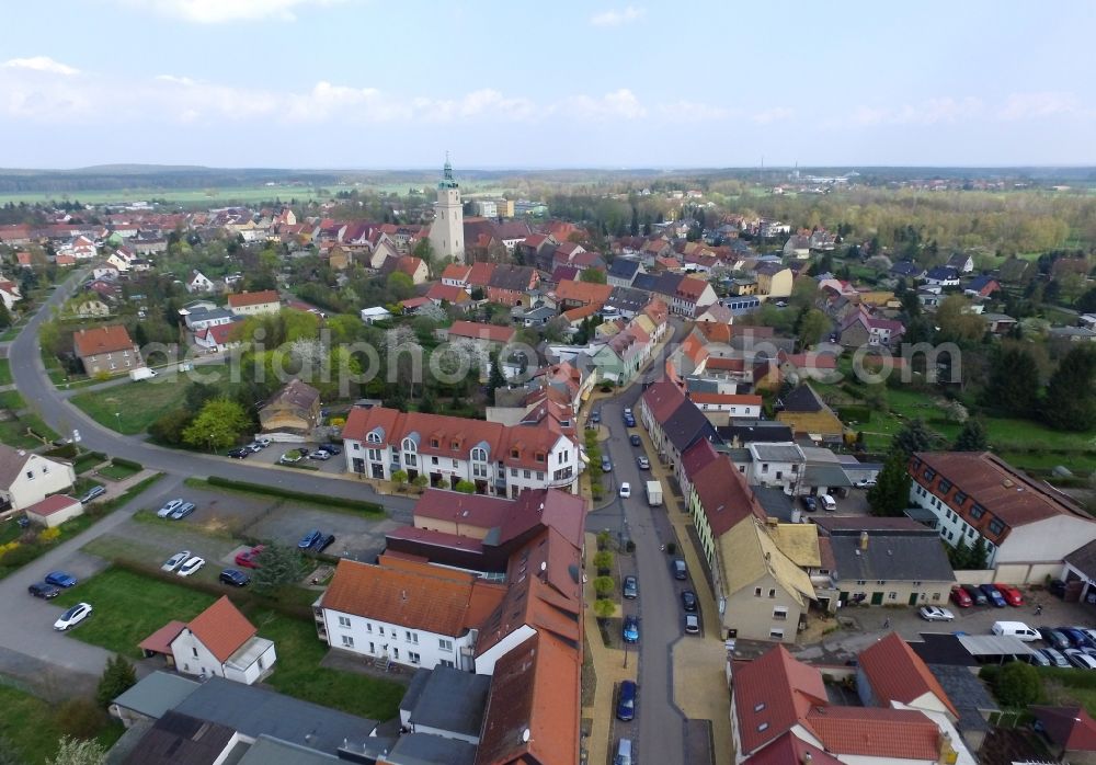 Aerial image Bad Schmiedeberg - Church building Nikolaikirche on Kirchplatz in Bad Schmiedeberg in the state Saxony-Anhalt, Germany