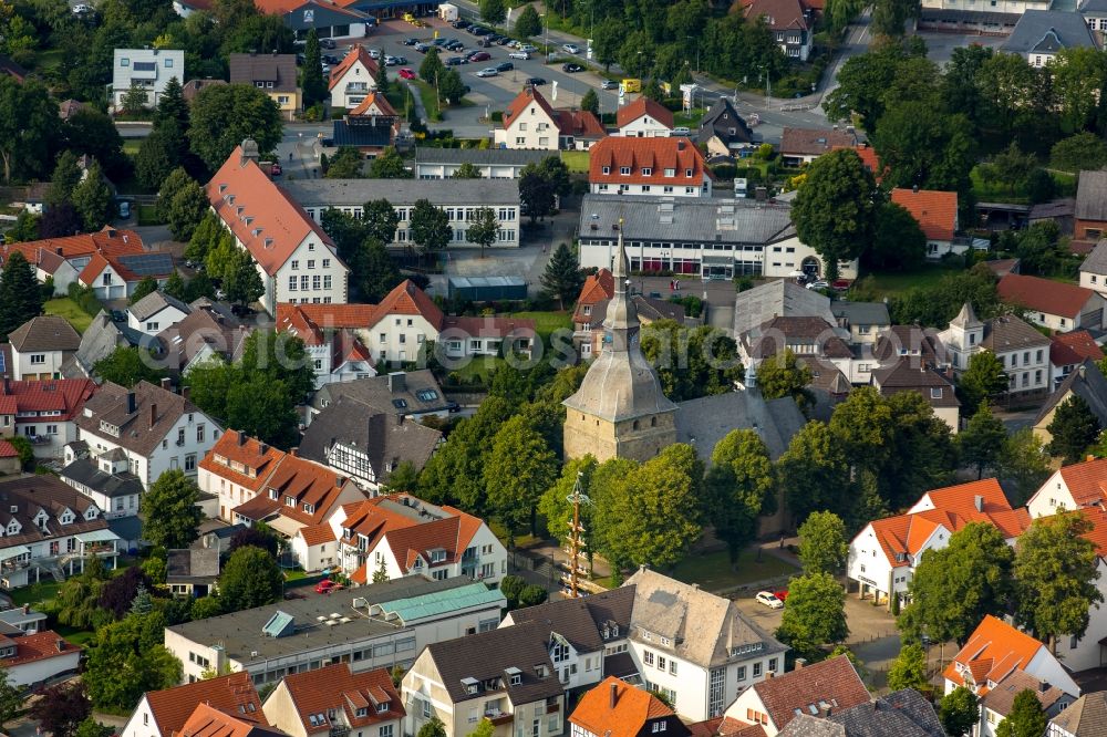 Rüthen from the bird's eye view: Church building St. Nikolaus Kirche in Ruethen in the state North Rhine-Westphalia