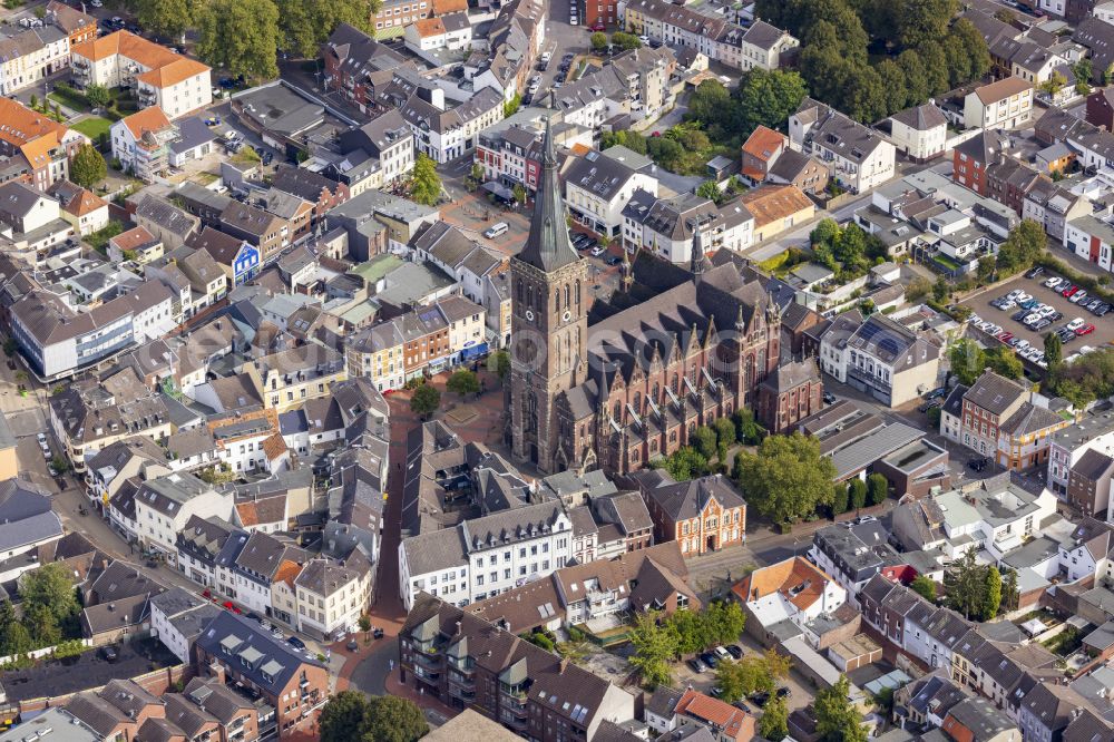 Dülken from the bird's eye view: Church building of the St. Cornelius Church in the town center on the street Alter Markt in Duelken in the federal state of North Rhine-Westphalia, Germany