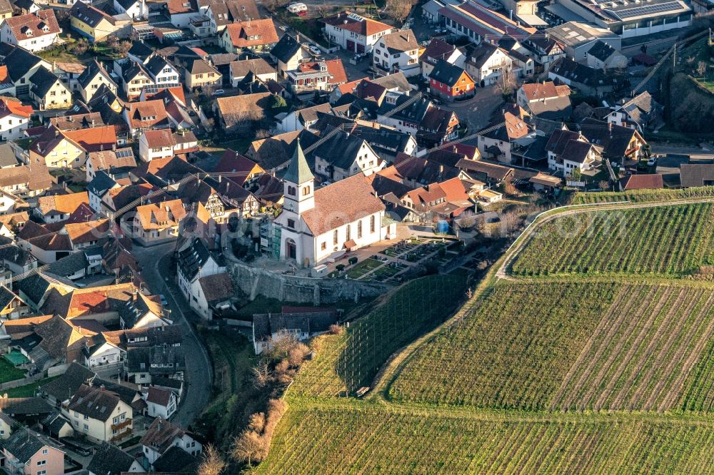 Aerial photograph Kiechlinsbergen - Church building in the village of in Kiechlinsbergen in the state Baden-Wurttemberg, Germany