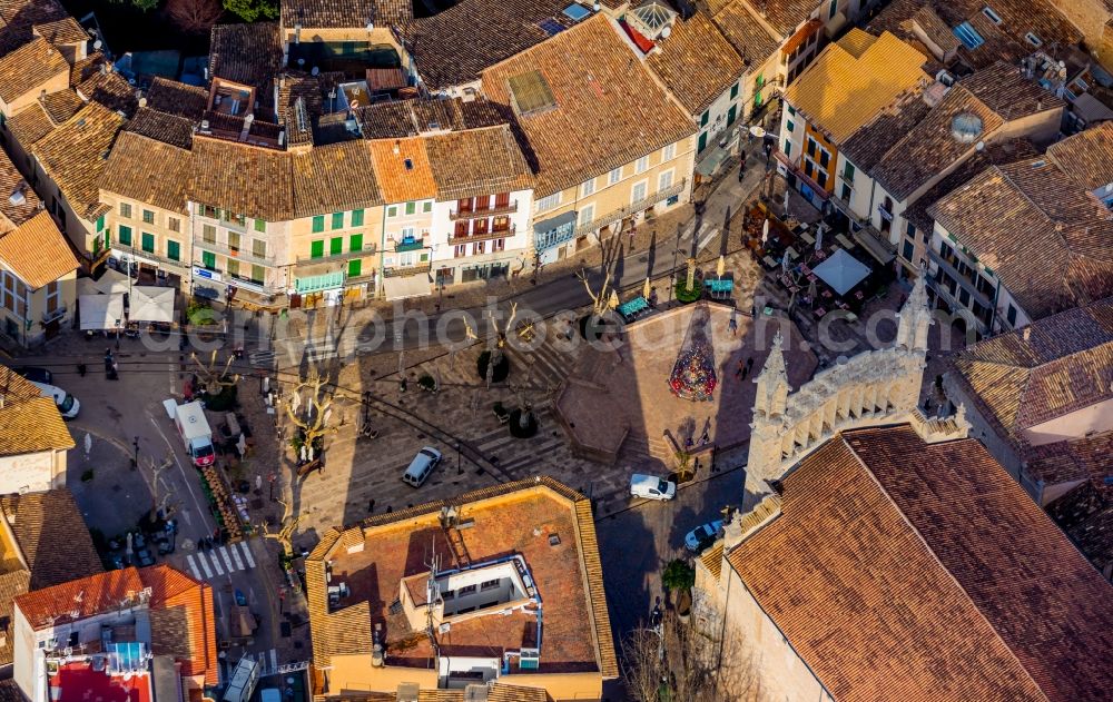 Soller from the bird's eye view: Church building St. Bartholomaeus on Plaza ConstituciA?n in the village of in Soller in Balearic Islands, Spain