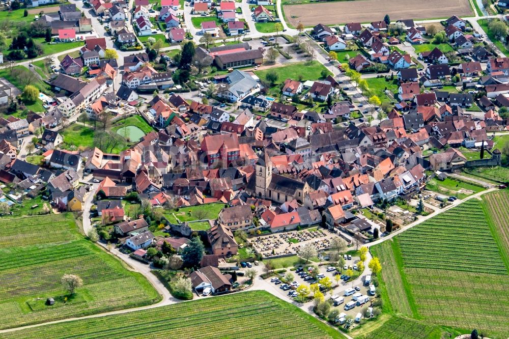 Vogtsburg im Kaiserstuhl from above - Church building in Ortsteil Burkheim Old Town- center of downtown in Vogtsburg im Kaiserstuhl in the state Baden-Wuerttemberg, Germany