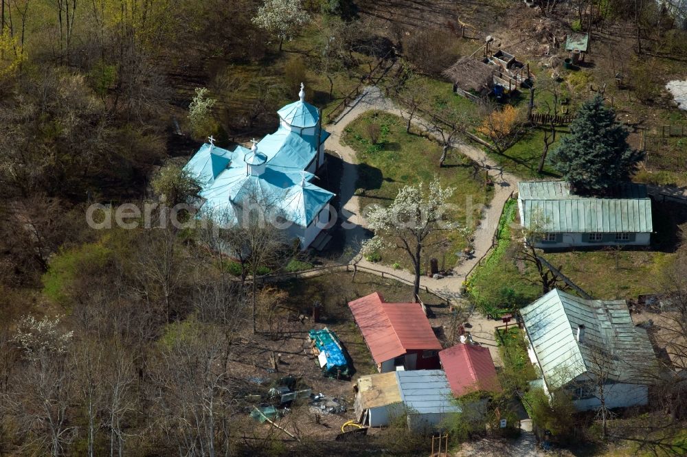 Aerial photograph München - Church building of Ost-West-Friedenskirche on Spiridon-Louis-Ring in the district Neuhausen-Nymphenburg in Munich in the state Bavaria, Germany