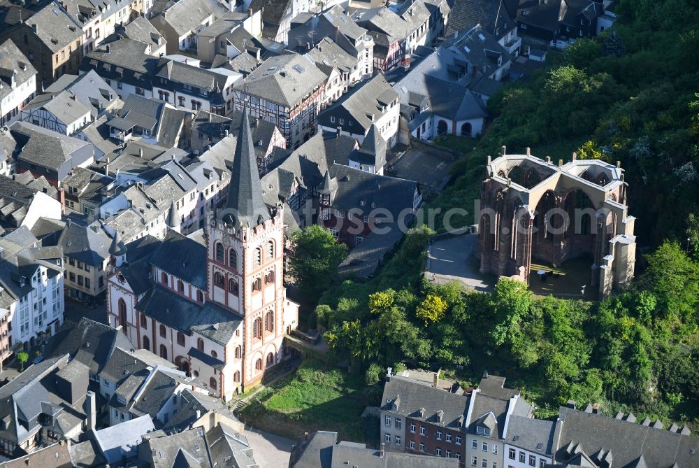 Aerial photograph Bacharach - Church building Parish Church of St. Peter on Oberstrasse in Bacharach in the state Rhineland-Palatinate, Germany