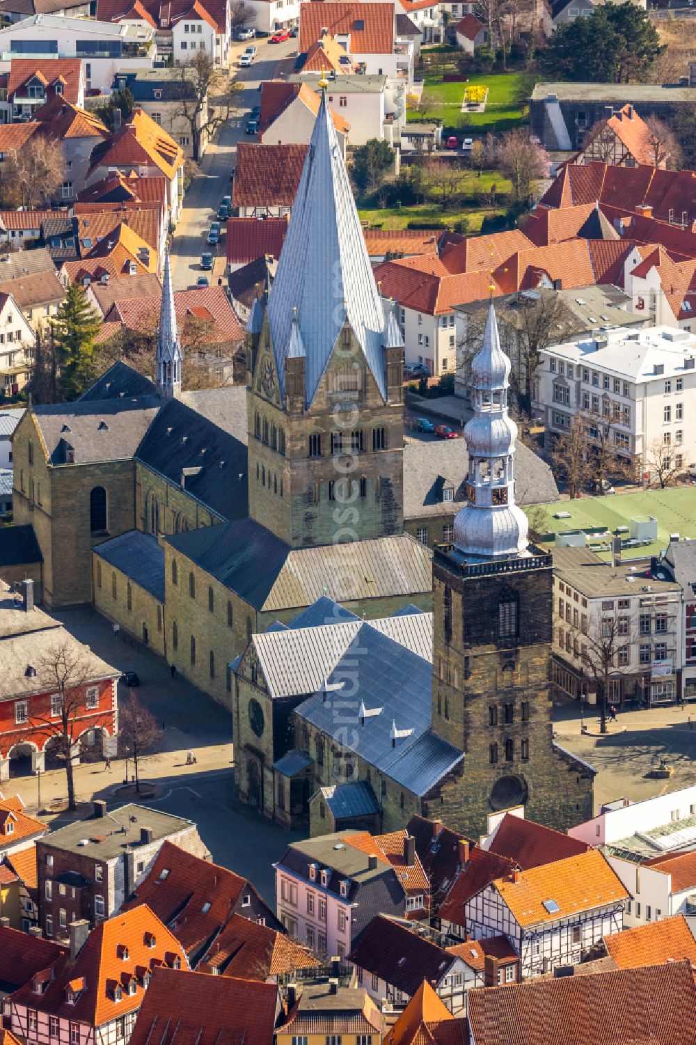 Soest from above - Church building in St. Patrokli-Dom und St. Petri in the old Town- center of downtown in Soest in the state North Rhine-Westphalia, Germany