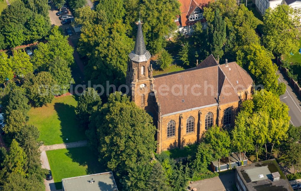 Bünde from the bird's eye view: Church building Pauluskirche in Buende in the state North Rhine-Westphalia