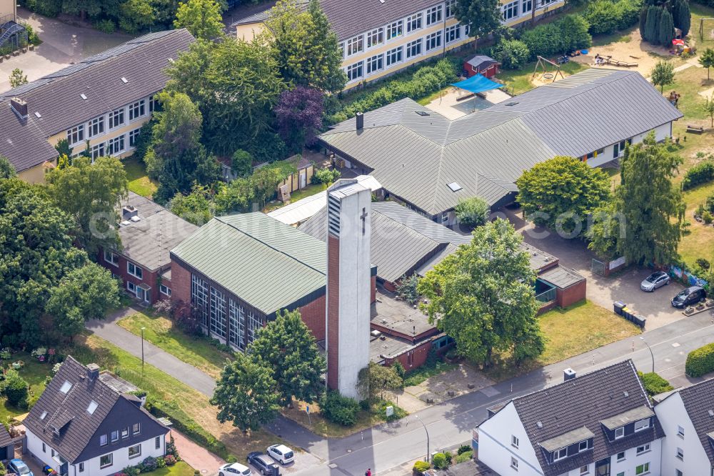 Aerial photograph Castrop-Rauxel - Church building Pauluskirche on street Alleestrasse in the district Bladenhorst in Castrop-Rauxel at Ruhrgebiet in the state North Rhine-Westphalia, Germany