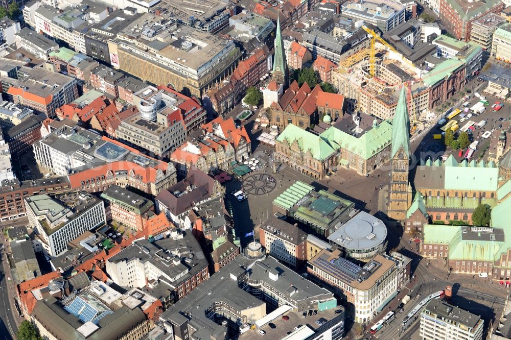 Aerial image Bremen - Church building of the cathedral of Bremen and city hall on the market square in the historic city centre of Bremen in Germany