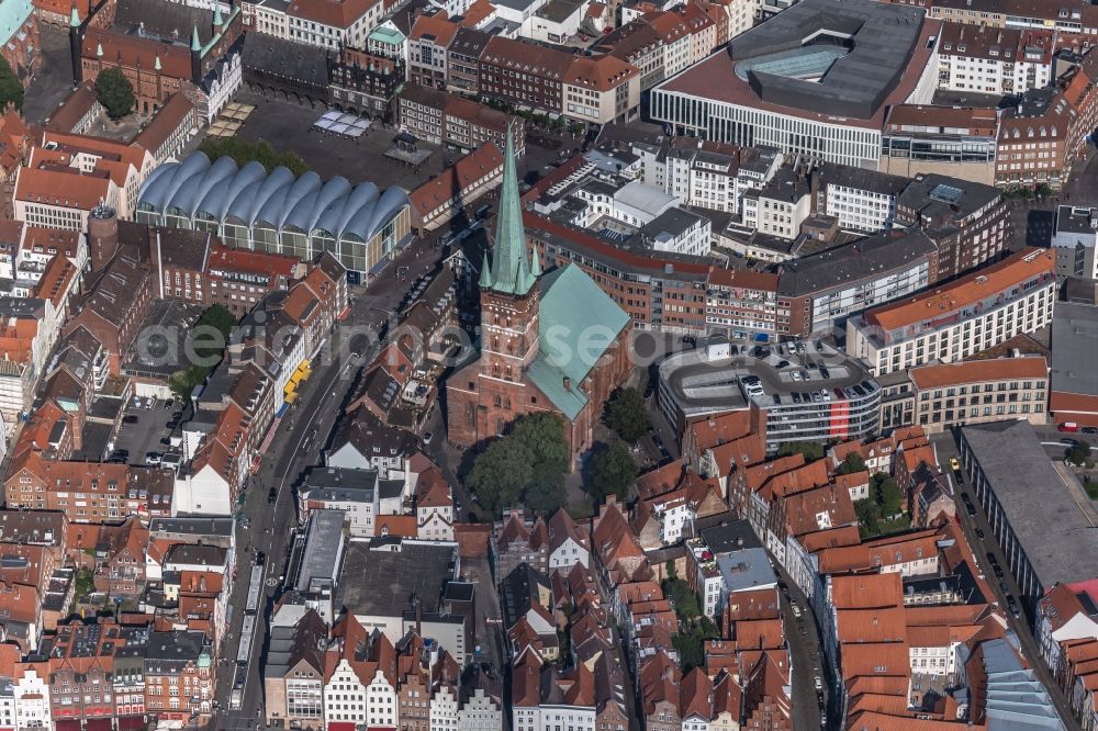 Lübeck from the bird's eye view: Church building in St. Petri Kirche Old Town- center of downtown in Luebeck in the state Schleswig-Holstein, Germany