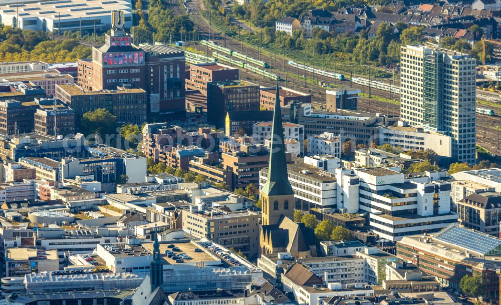 Aerial photograph Dortmund - Church building of the St. Petri Church in the district City-West in Dortmund in the federal state of North Rhine-Westphalia, Germany