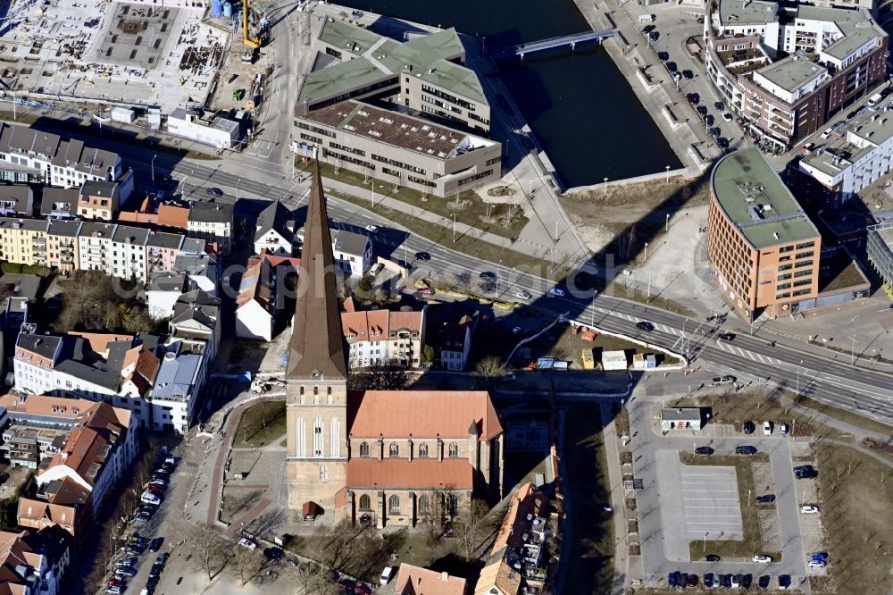 Aerial image Rostock - Church building Petrikirche in Rostock in the state Mecklenburg - Western Pomerania, Germany