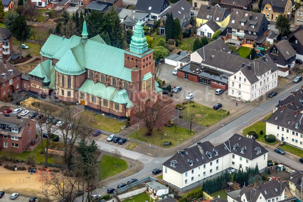 Aerial photograph Bottrop - Church building Pfarr- and Gemeindekirche St. Joseph Batenbrock in the district Batenbrock in Bottrop in the state North Rhine-Westphalia, Germany