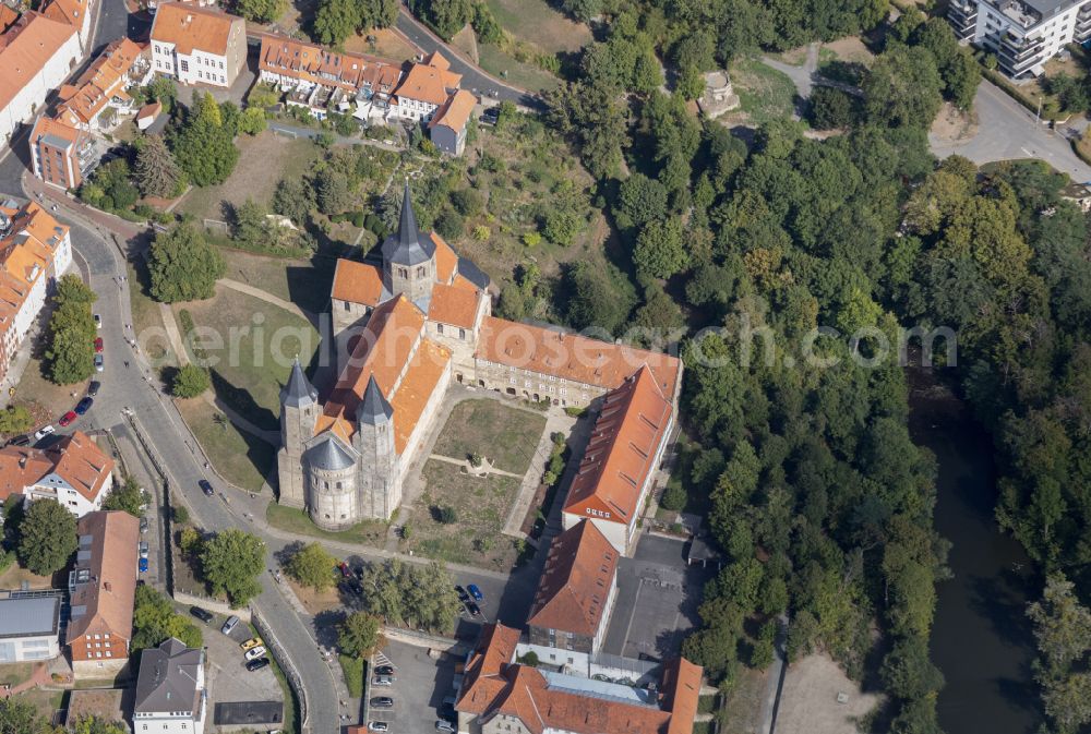 Aerial image Hildesheim - Church building of Pfarrkirche Basilika St. Godehard in Hildesheim in the state Lower Saxony, Germany