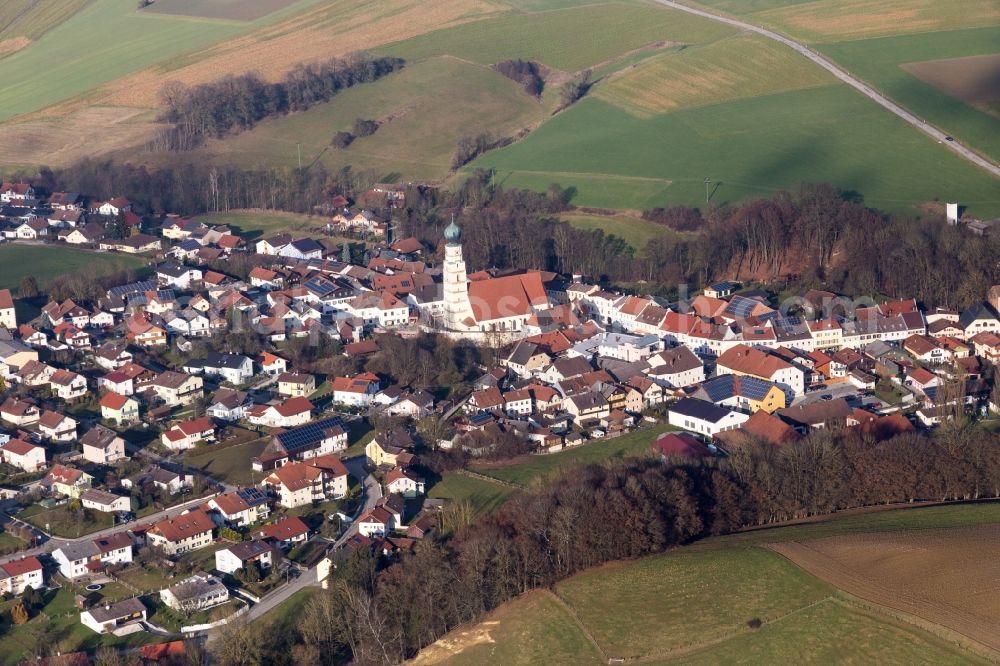 Kößlarn from the bird's eye view: Church building of Parish church of Holy Trinity in the village of in the district Gruenberg in Koesslarn in the state Bavaria, Germany