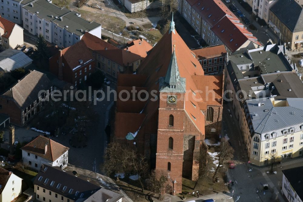 Aerial image Bernau - Church building Pfarrkirche Sankt Marien Kirchgasse in Bernau in the state Brandenburg