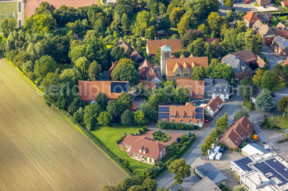 Aerial photograph Vellern - Church building Sankt Pankratius Kirche in Vellern in the state North Rhine-Westphalia, Germany