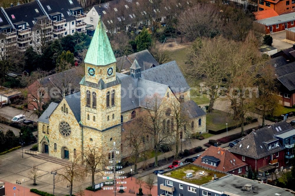 Aerial image Kirchhellen - Church building Pfarrkirche St.Johonnes of Taeufer An St. Johonnes in Kirchhellen in the state North Rhine-Westphalia, Germany