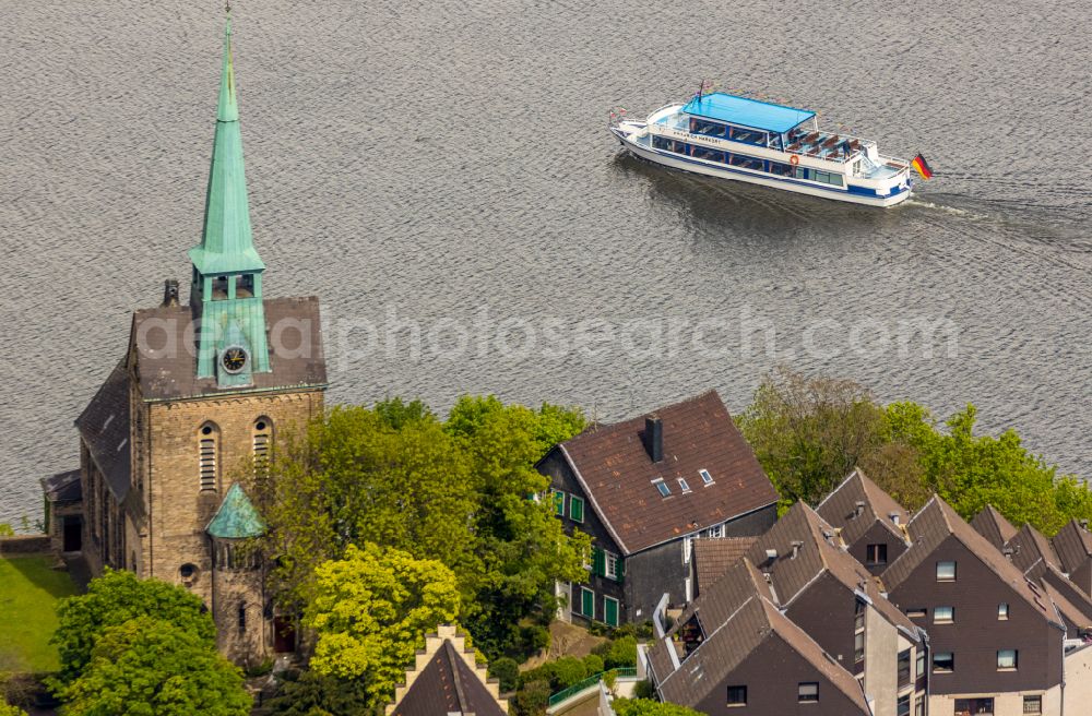 Aerial image Wetter (Ruhr) - Church building of the Ev.-Ref. Kirchengemeinde Wetter-Freiheit on Burgstrasse with a view of the Harkortsee in Wetter (Ruhr) in the state North Rhine-Westphalia, Germany