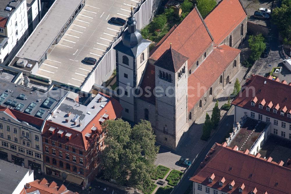 Erfurt from the bird's eye view: Church building in Reglerkirche Old Town- center of downtown in the district Altstadt in Erfurt in the state Thuringia, Germany