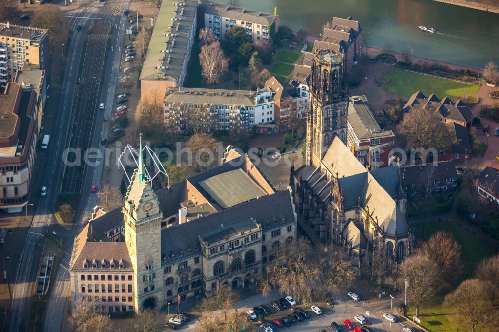 Aerial photograph Duisburg - Church building of the Salvator Church and city hall on Burgplatz Square in Duisburg in the state of North Rhine-Westphalia