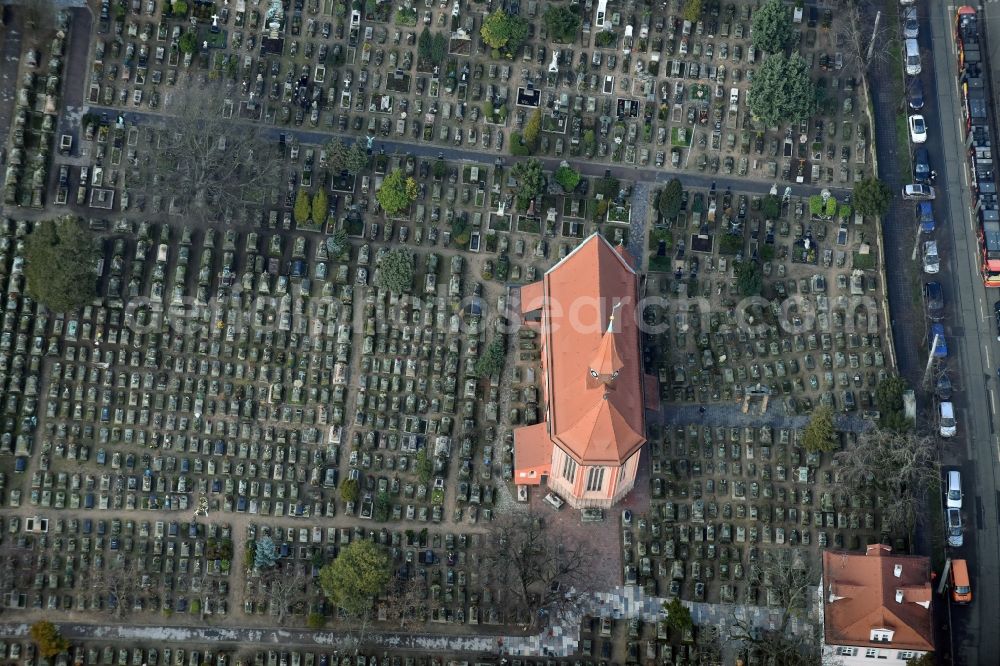 Nürnberg from above - Church building Sankt Johannis Friedhof on Brueckenstrasse in Nuremberg in the state Bavaria