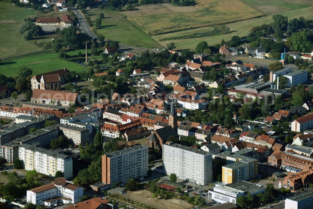 Wolmirstedt from above - Church building of the Sankt-Katharinen-Church in the downtown in Wolmirstedt in the state Saxony-Anhalt