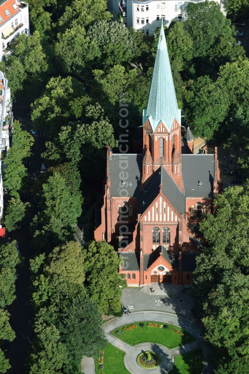 Berlin from above - Church building Sankt Ludwig Kirche on Ludwigkirchplatz in the district Charlottenburg-Wilmersdorf in Berlin, Germany