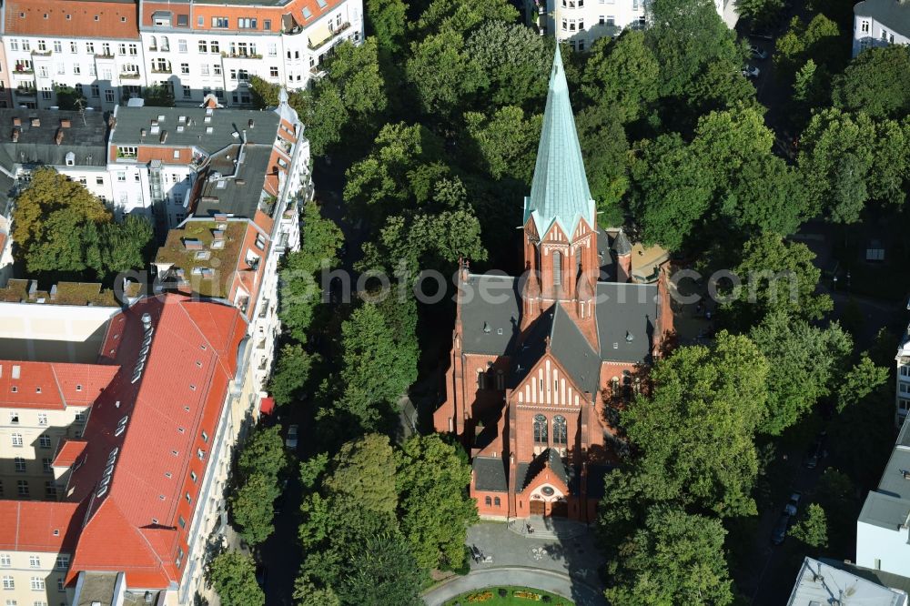 Berlin from the bird's eye view: Church building Sankt Ludwig Kirche on Ludwigkirchplatz in the district Charlottenburg-Wilmersdorf in Berlin, Germany