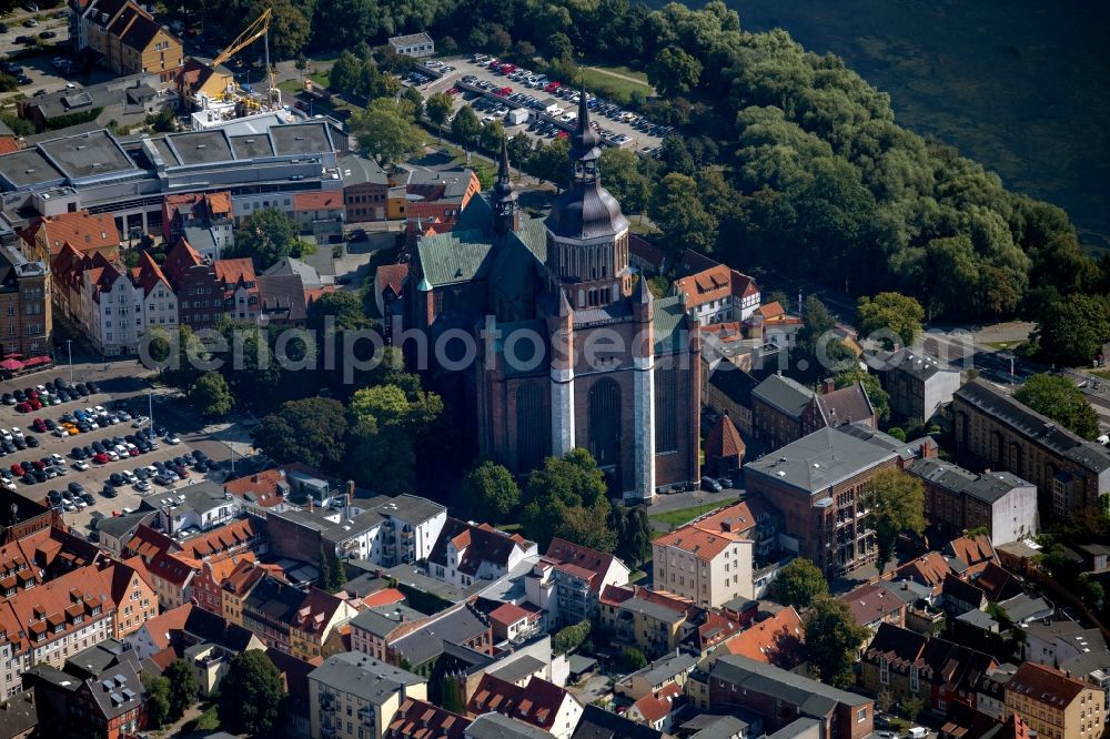 Stralsund from above - Church building Saint Marien municipality in the district different court in Stralsund in the federal state Mecklenburg-West Pomerania