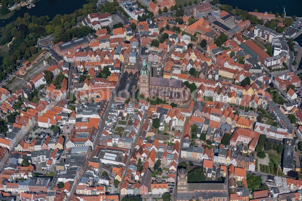 Stralsund from the bird's eye view: Church building Sankt Nikolai -Gemeinde in the district Andershof in Stralsund in the state Mecklenburg - Western Pomerania