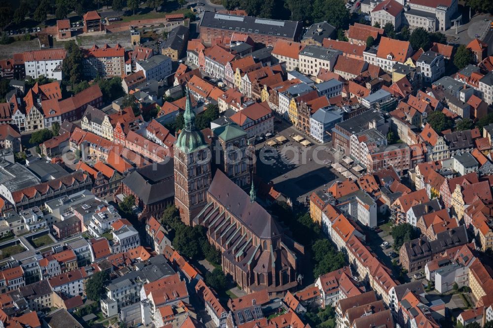 Aerial photograph Stralsund - Church building Sankt Nikolai -Gemeinde in the district Andershof in Stralsund in the state Mecklenburg - Western Pomerania