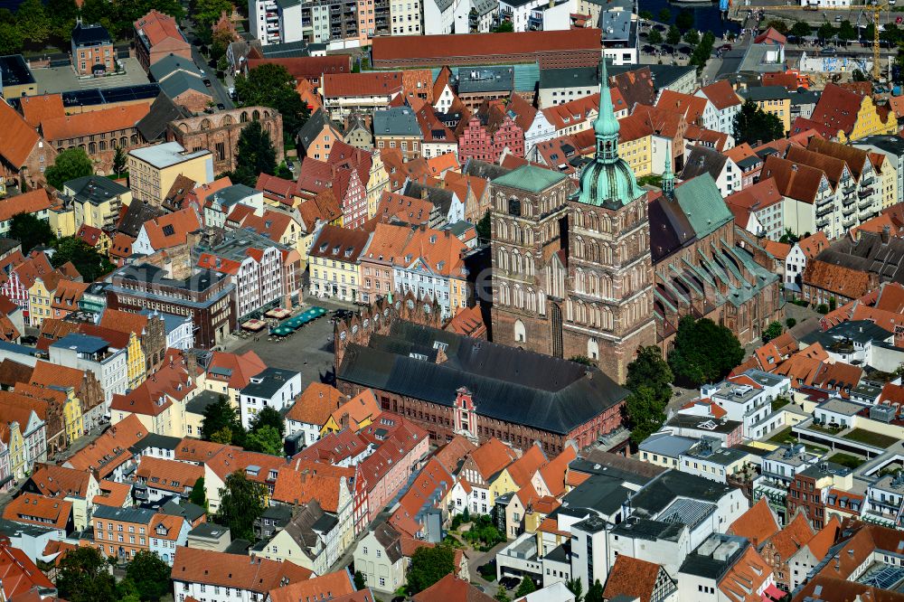 Aerial photograph Stralsund - church building Sankt Nikolai -Gemeinde in the district Andershof in Stralsund in the state Mecklenburg - Western Pomerania