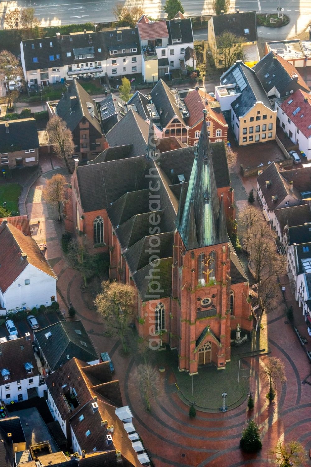 Haltern am See from the bird's eye view: Church building in St.-Sixtus-Kirche Old Town- center of downtown in Haltern am See in the state North Rhine-Westphalia, Germany