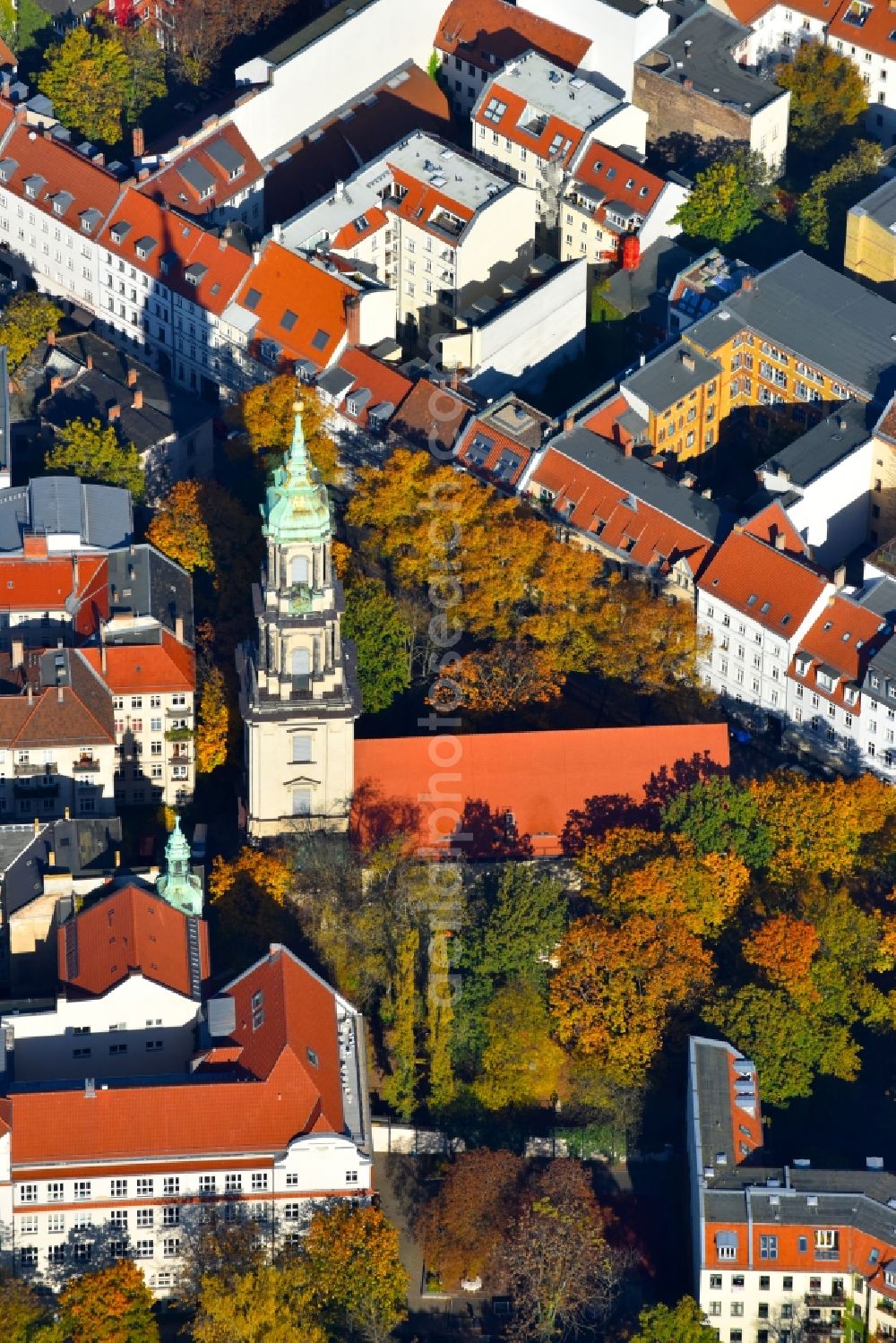 Aerial photograph Berlin - Church building Sophienkirche on Grosse Hamburger Strasse in the district Mitte in Berlin, Germany