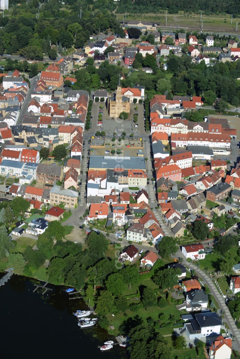 Aerial photograph Fürstenberg/Havel - Church building Stadtkirche in Fuerstenberg/Havel in the state Brandenburg