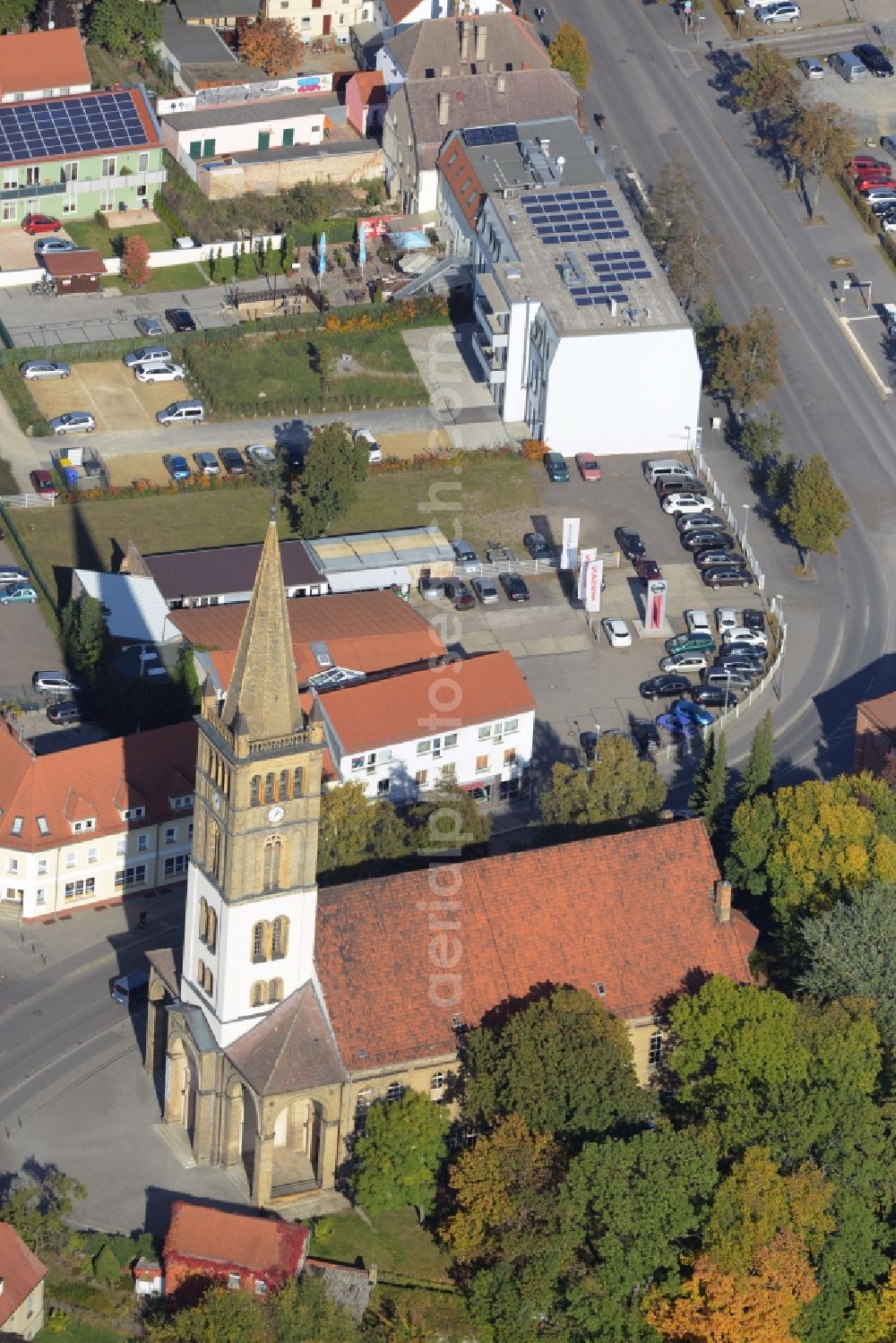 Oranienburg from the bird's eye view: Church building Ev. Stadtkirche St. Nicolai in Oranienburg in the state Brandenburg