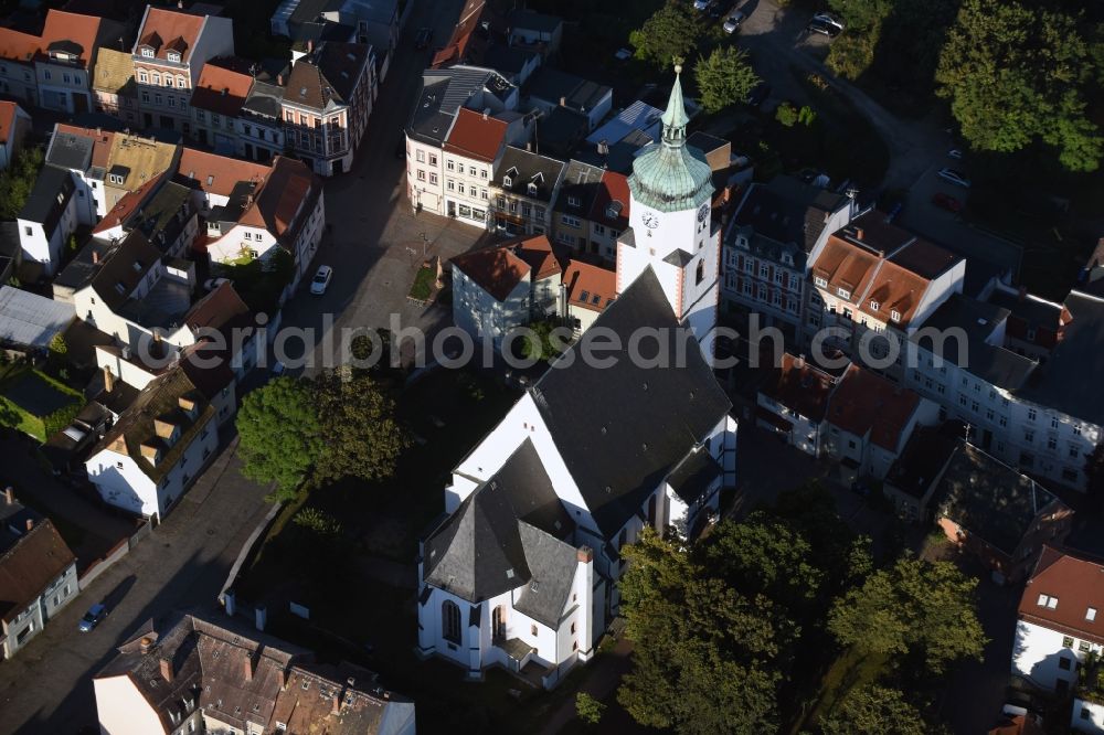 Wurzen from the bird's eye view: Church building of the evangelic Townchurch St. Wenceslai at Am Wenceslaikirchhof in Wurzen in the state Saxony